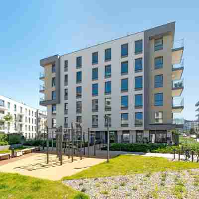 Downtown Apartments Seaside Przystan Letnica Hotel Exterior