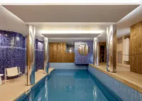 Boutique Hotel Bristol - С бассейном