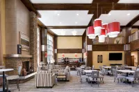 ClubHouse Hotel and Suites - breakfast
