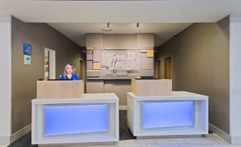 Holiday Inn Express & Suites Tavares - Leesburg