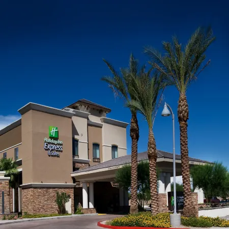 Holiday Inn Express & Suites PHOENIX - GLENDALE SPORTS DIST by IHG