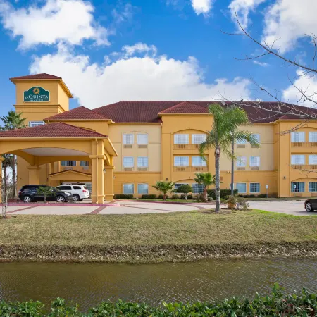 La Quinta Inn & Suites by Wyndham Pearland - Houston South