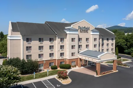 Fairfield Inn & Suites Roanoke Hollins/I-81