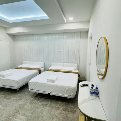 Rayyaz Inn Hotels near Tengku Tengah Zaharah Mosque