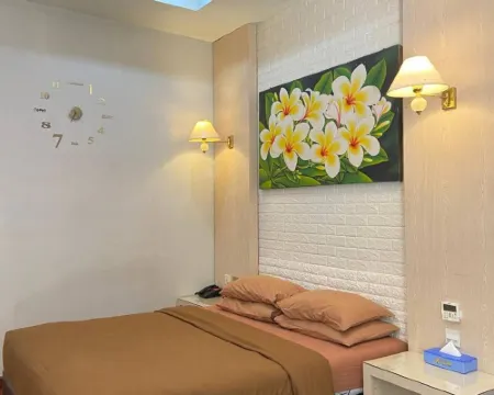 Hotel Pesona Merak Hotel di Kecamatan Gerogol