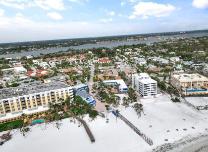 Tropical Beach Resorts - Sarasota