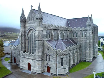 Iveragh Heights Hotels near Kerry cliffs view point (north)