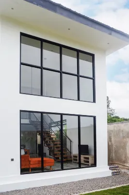 A House 2 - Boutique