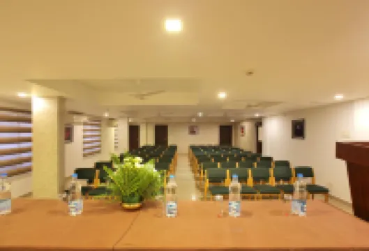 Hotel Park Residency Kuttiyadi