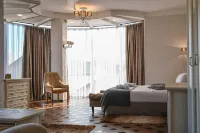 Shine House Hotels in Adler