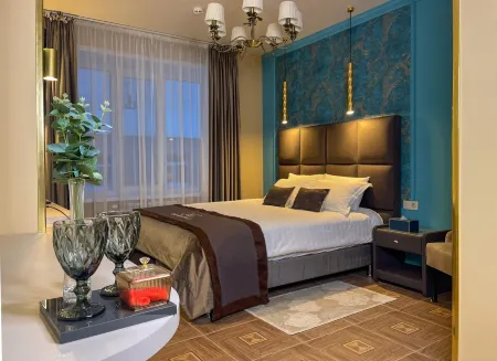 Отель на Манежном