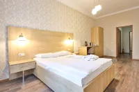 Persona Hotel