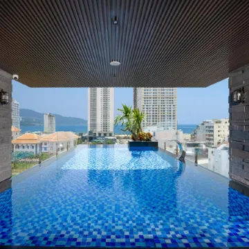 Tashi Ocean Garden & Apartment Da Nang - My Khe Beach