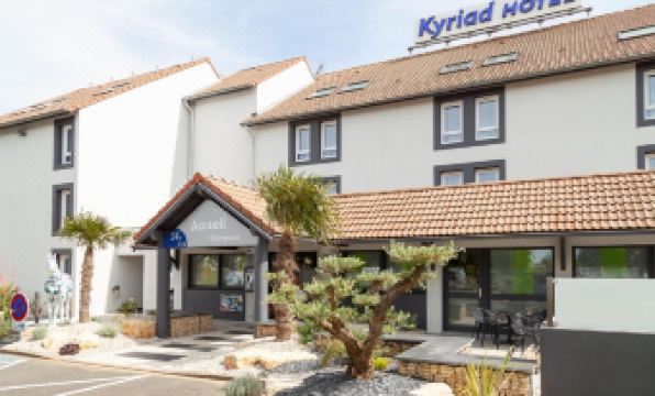 Kyriad Niort - Espace Mendes-France