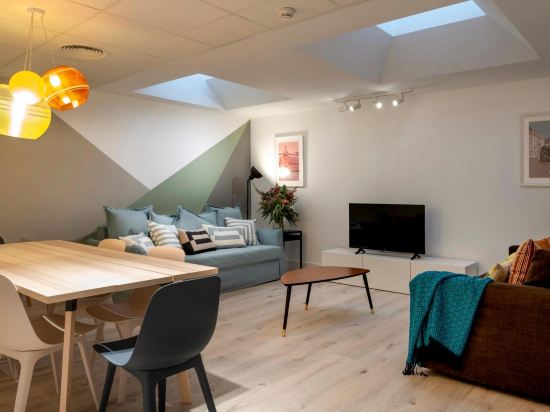 SANTIAGO APARTMENTS