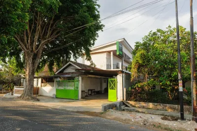 Urbanview Hotel Betego Syariah Enggal by RedDoorz โรงแรมใน