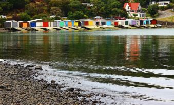 Duvauchelle Seaside Motel