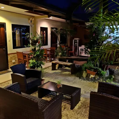 Tenzai Homestay Các khách sạn gần Thánh đường Vô Nhiễm Nguyên Tội