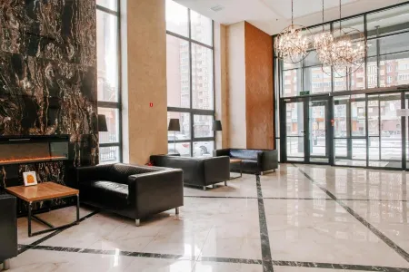 Резидент Отели рядом с достопримечательностью «Памятник бездомной собаке»