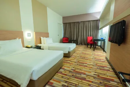 Harbour View Hotel Отели в г. Кучинг