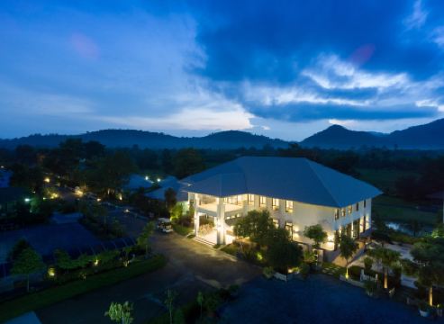 เรนเดียร์ พาร์ค รีสอร์ท นครนายก