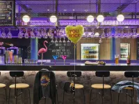 華沙布拉格 Moxy 飯店 特罗茨卡附近的飯店