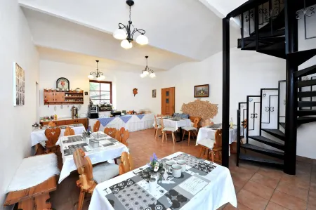 Pension Villa Kunerad Отели в г. Высоке Татры