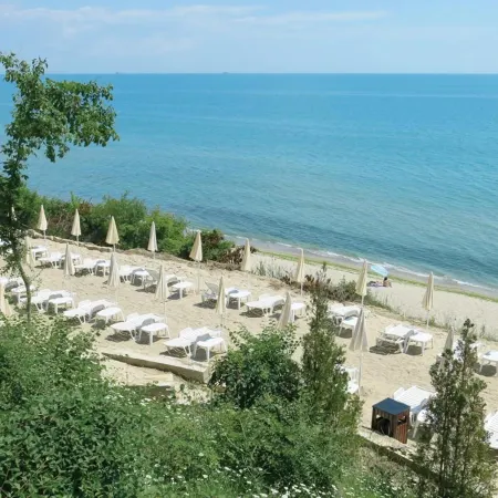 Albizia Beach Hotel