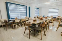 Santiago Cove Hotel and Restaurant - breakfast