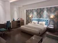 AB Clarks Inn Jalandhar - bar