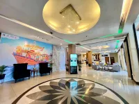 The Grand Puteri Hotel - parking