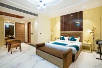 The Riverstone Inn - Near India Expo Centre and Mart - Parkplatz