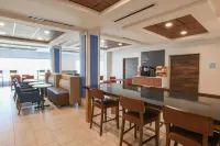 Holiday Inn Express & Suites Richwood - Cincinnati South Hotels in Walton