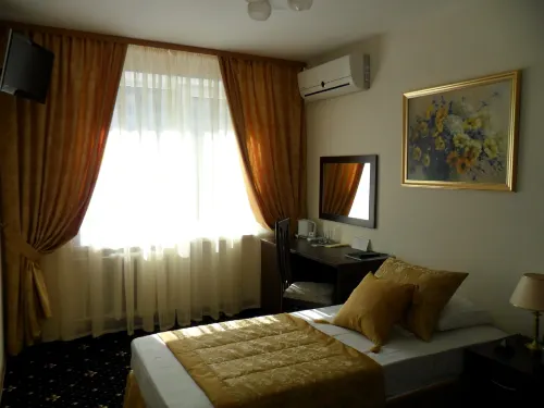 Tsaritsynskaya Hotel
