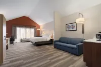 Holiday Inn Express & Suites SAGINAW by IHG - parking
