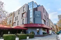 Monet Hotel Hotels in 