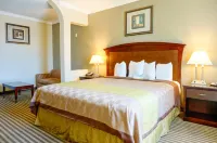 Harbor Inn & Suites