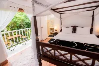Mango House