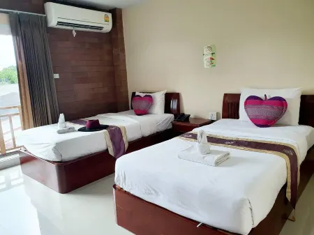 Baan Pansuk Resort Kamphaeng Saen Отели в г. Kamphang Saen