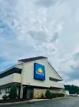 Days Inn by Wyndham Kansas City Northeast Hotels near Grantham University Bookstore