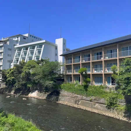 Itoen Hotel Отели рядом с достопримечательностью «Железнодорожный вокзал Ито»