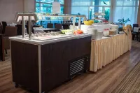 Hotel Cascade - breakfast