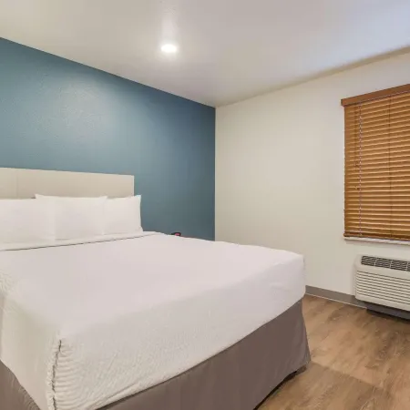 WoodSpring Suites Houston la Porte
