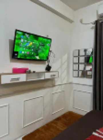 Apartemen Riverview Tower Mahakam with NETFLIX by UVroomsOfficial