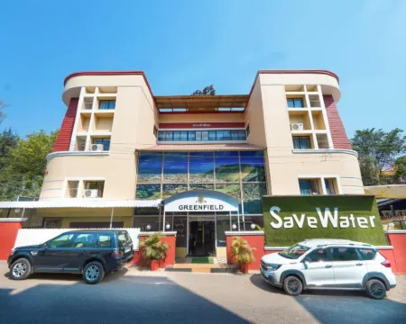 Hotel Green Field Hotels in Satara