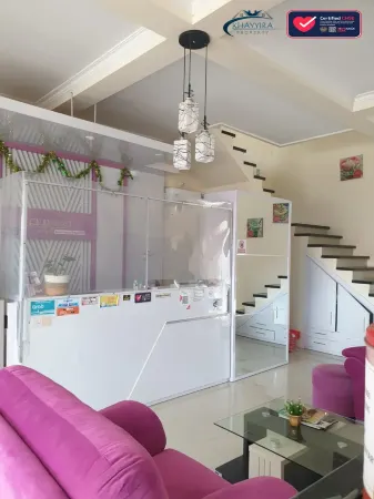 Hotel Lumajang Khayyira Отели рядом с достопримечательностью «Masjid Al-Itqon»