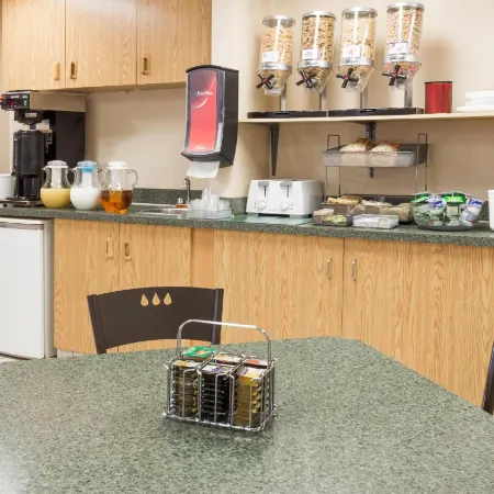 Super 8 by Wyndham Moose Jaw SK