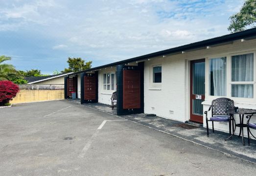 18th Avenue Thermal Motel