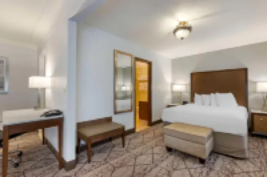 Best Western Plus Longbranch Hotel  Convention Center