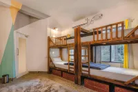 Zostel Bangalore- Indiranagar Hotel a 